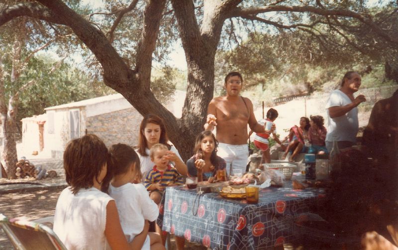 t 1983 : Diana, Michel dans ses bras, Sandrine Ellul et Jean-Paul son pre, Jacques 