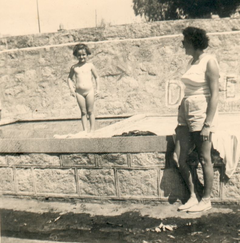 au lavoir  Monacia  Frisella, la belle-soeur de Don Jean 