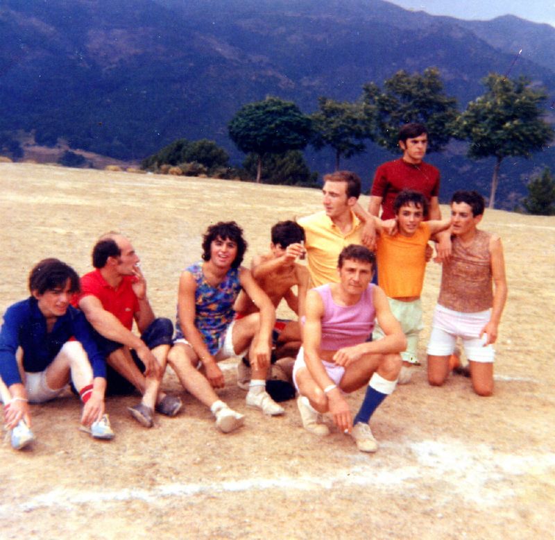annes 1968 ?, quipe de foot  Aullne